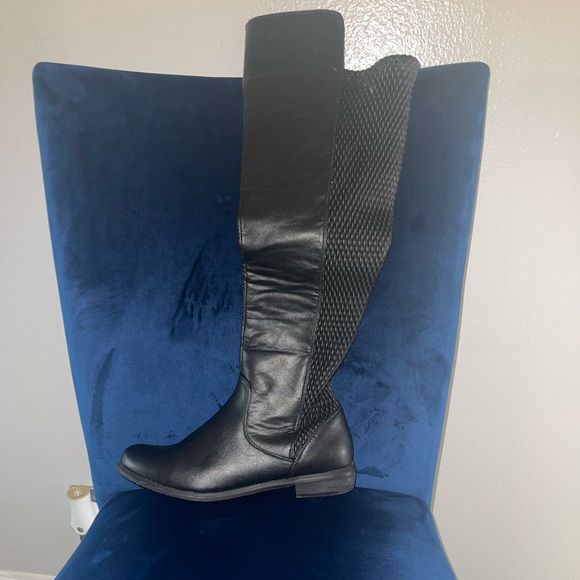 Black over the Knee Boots…… - Picture 6 of 7